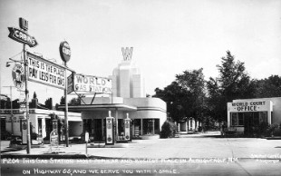 World Gas on Route 66 in Albuquerque RPPC