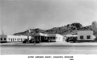 Gypsy Garden Court on Route 66 in Kingman RPPC