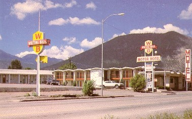 Whiting Brothers Motel in Flagstaff