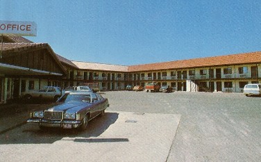 Whiting Brothers Motel 
in Springerville